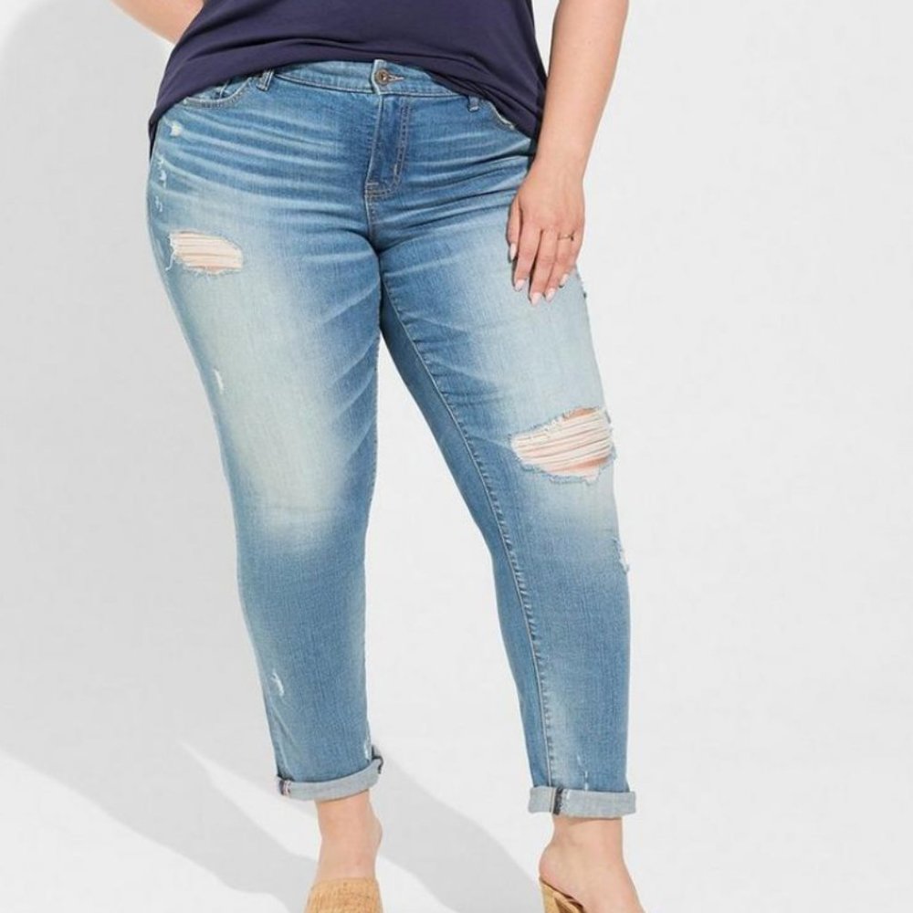 Torrid Boyfriend Straight Vintage Stretch Mid Rise Jeans